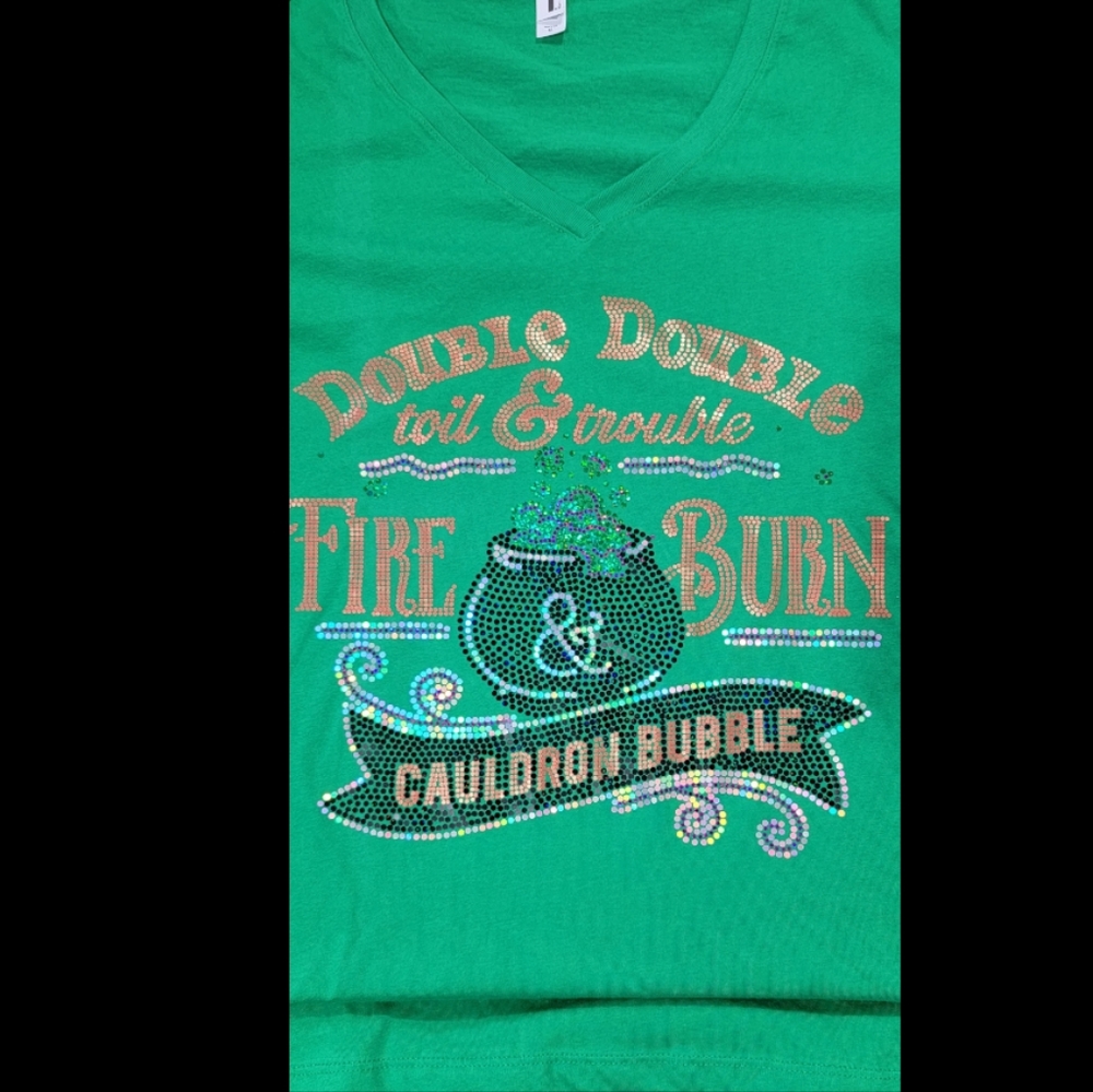 NWT Womans VNeck XLarge Double ToilTrouble T Shirt